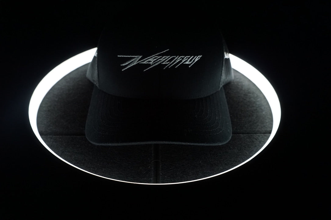 TRUCKER HAT