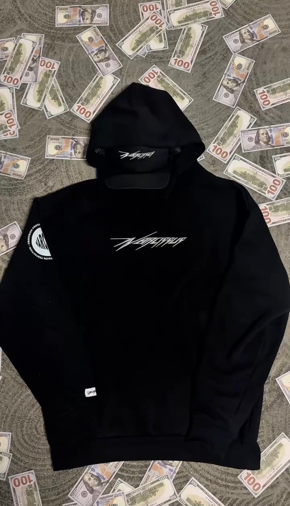 NARCISSUS HOODIE